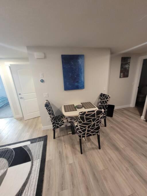 Appartement Cozy Brand New 2 Bedroom In *
