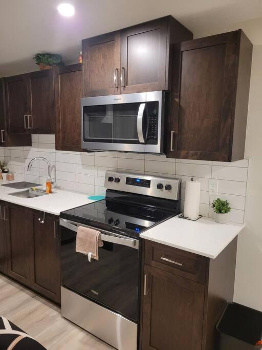 Appartement Cozy Brand New 2 Bedroom In Calgary
